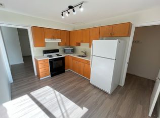 820 E Vics Rd, Sandy, UT 84094