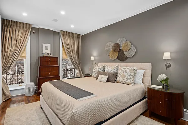 Sold by Corcoran | media 7