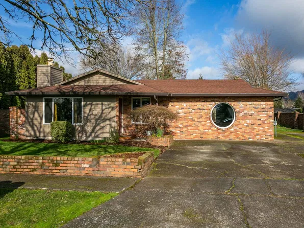 3007 Douglas Ave, Newberg, OR 97132