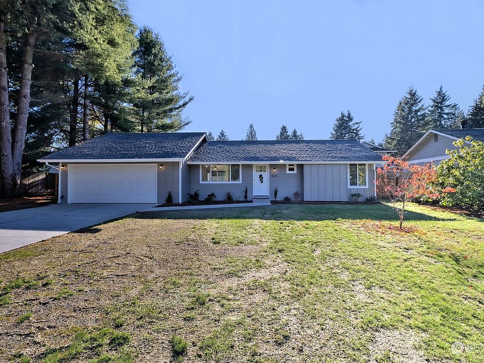 1st image of 680 NE Conifer Drive