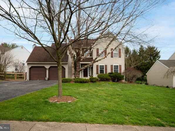 4 Morningside Ct, West Grove, PA 19390