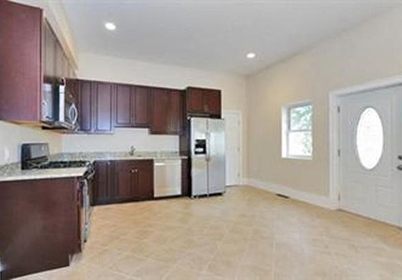 2nd image of 81 Summer St APT 2