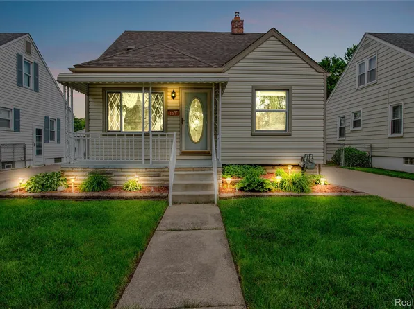 157 Cleveland St, Trenton, MI 48183