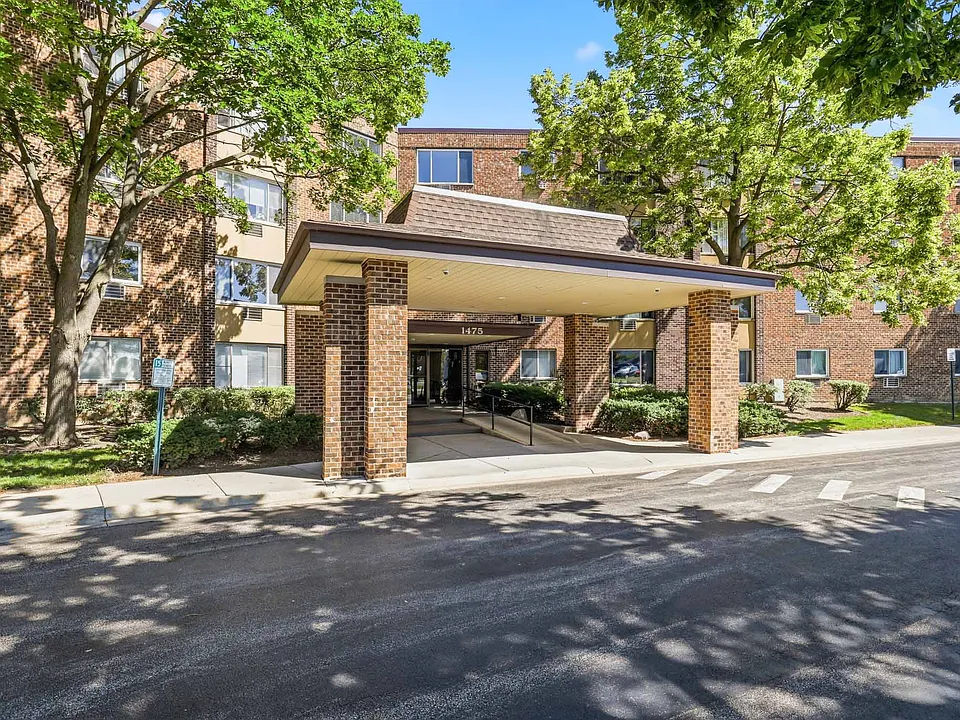 1475 Rebecca Dr