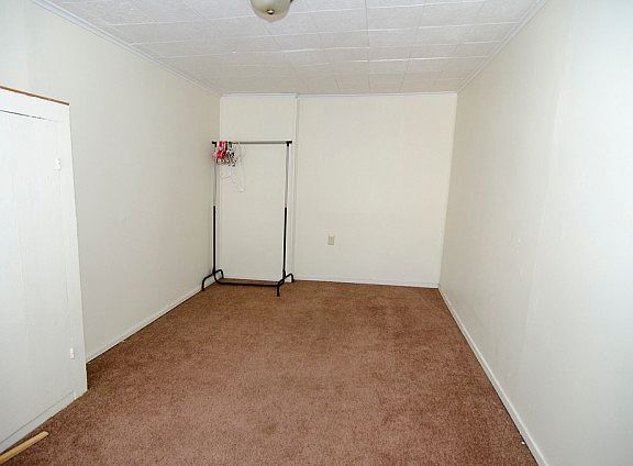 5th image of 100 Main St