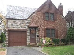 236 Kilburn Rd S, Garden City, NY 11530