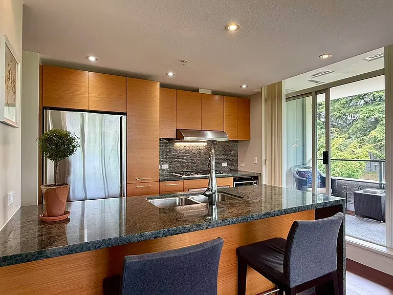 6015 Iona Dr #400 — Photo 19