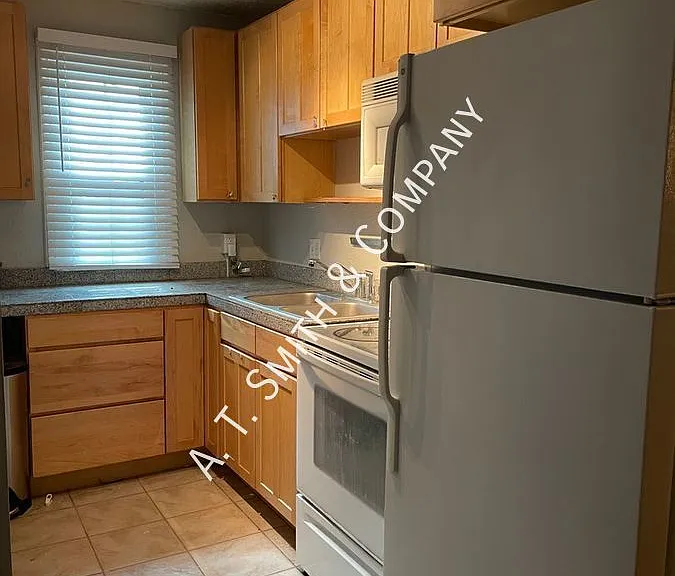 1024 E 14th Ave #16 — Photo 1