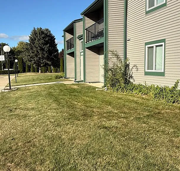 Elkhorn Village Apartments | 1 & 2 Bedroom Apartments in Elkhorn, WI Heat Included — Photo 93