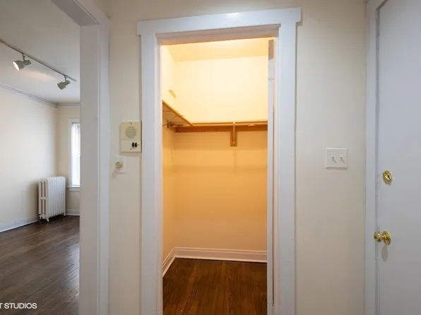 4006 N Kenmore Ave #2E, Chicago, IL 60613