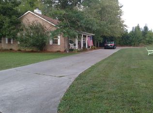 1550 Cavalier Dr, Maryville, TN 37803