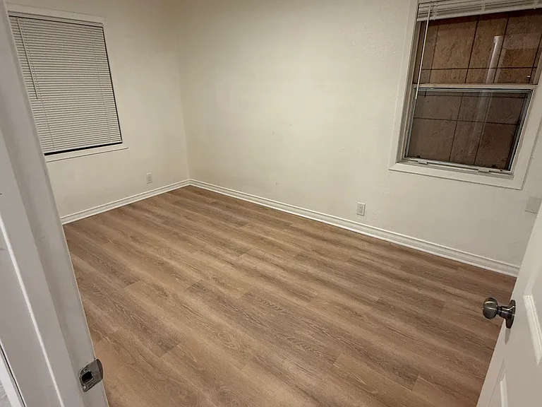 2205 S Hiram Ave — Photo 17