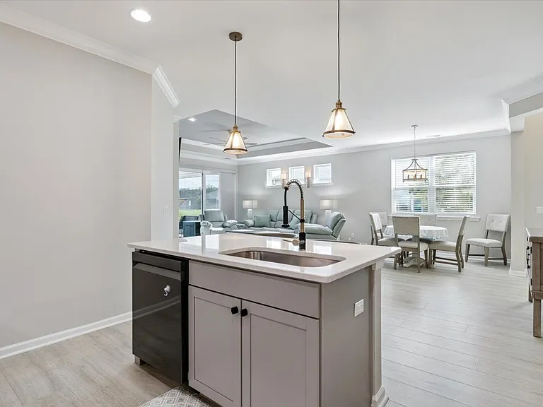 220 Landshark Blvd — Photo 38