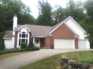 6025 Lake Grove Rd, Petoskey, MI 49770