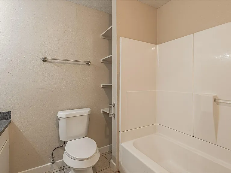 2303 State Highway 19 #C — Photo 25