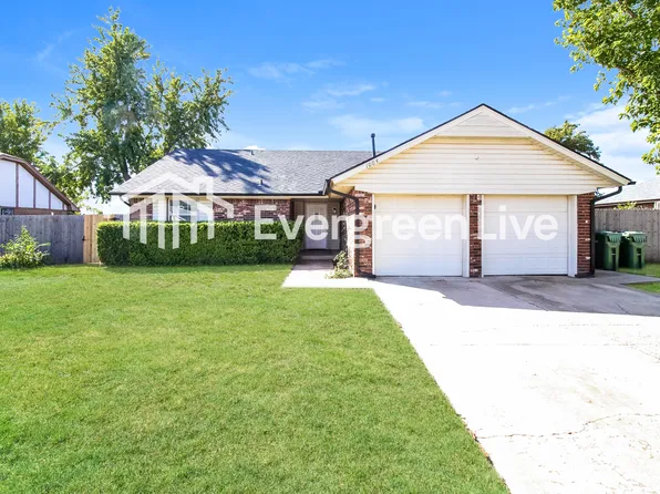 1004 Cambridge Dr, Yukon, OK 73099