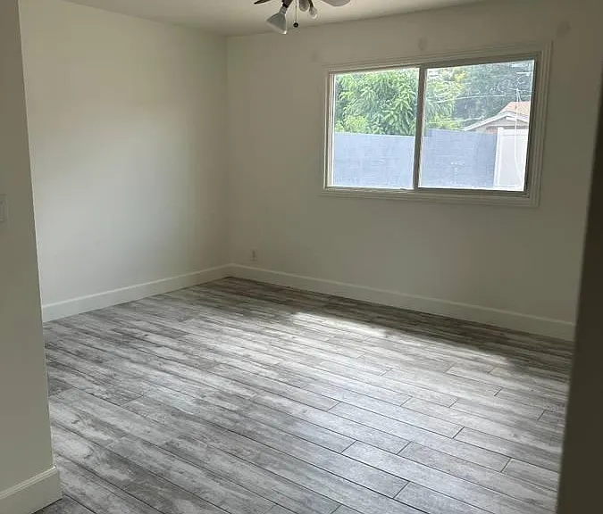 2nd Bedroom.