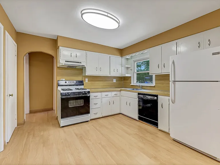 36 Benton Rd — Photo 22