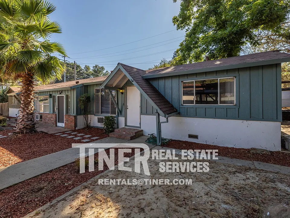 7851 Winding Way
