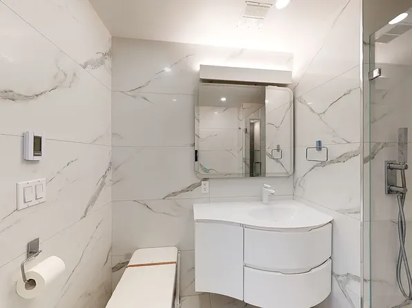 55 Oceana Drive East image 10 of 17