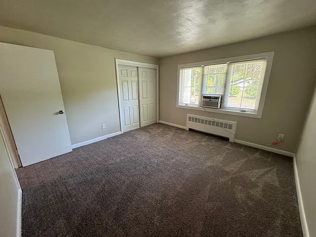 Farmington Court Apartments — Photo 43