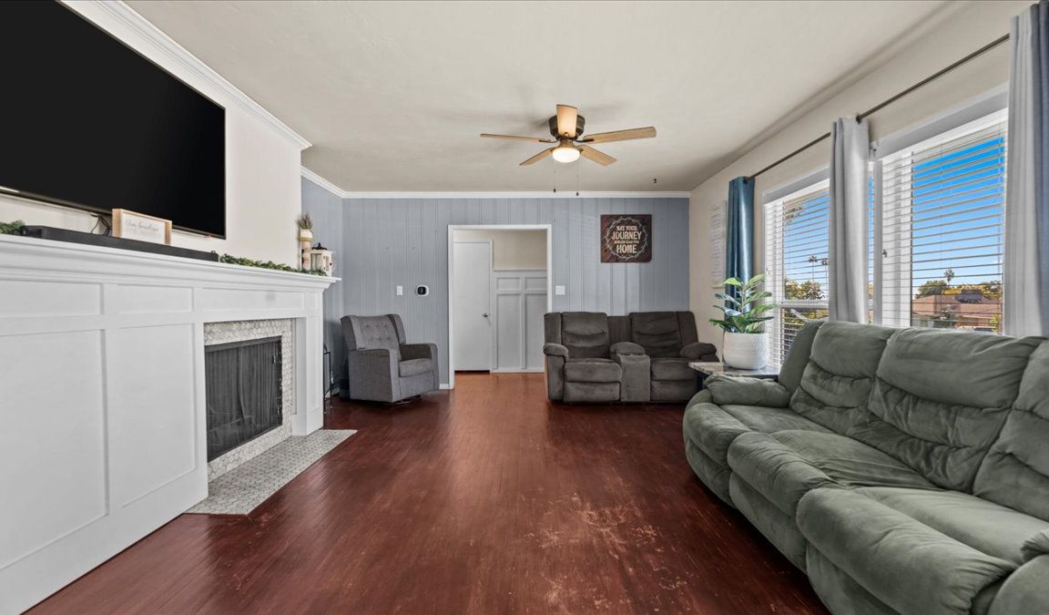 next background image