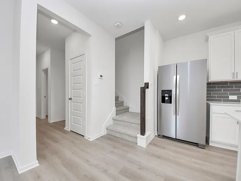 1043 Cedar Place Ln — Photo 11