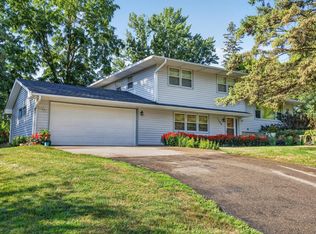 1300 Lakeview Ave, Mendota Heights, MN 55120