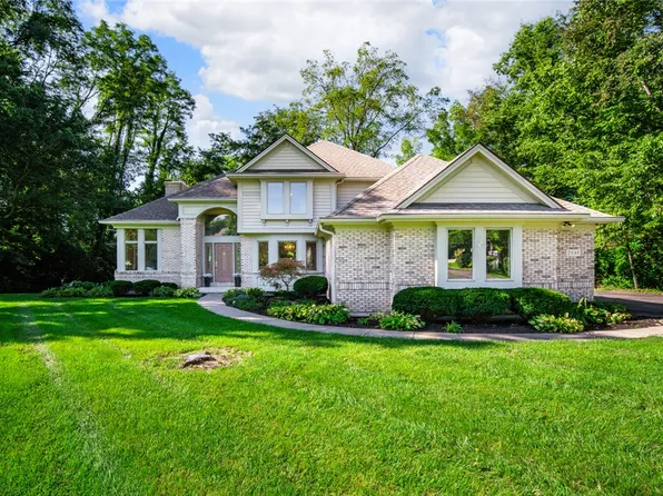 2535 S Creek Cir, Spring Valley, OH 45370