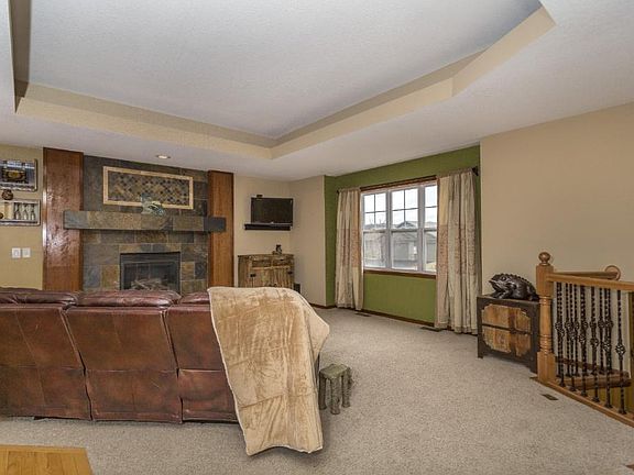 3rd image of 3157 Sussex St