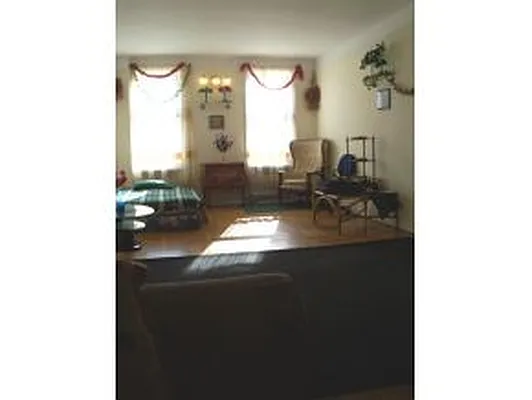 Sold by Maximillion Realty, Inc. | media 1