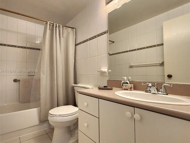 3505 S Ocean Dr #610 — Photo 13