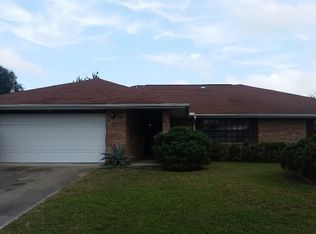 842 Landsdowne Dr, Sebastian, FL 32958