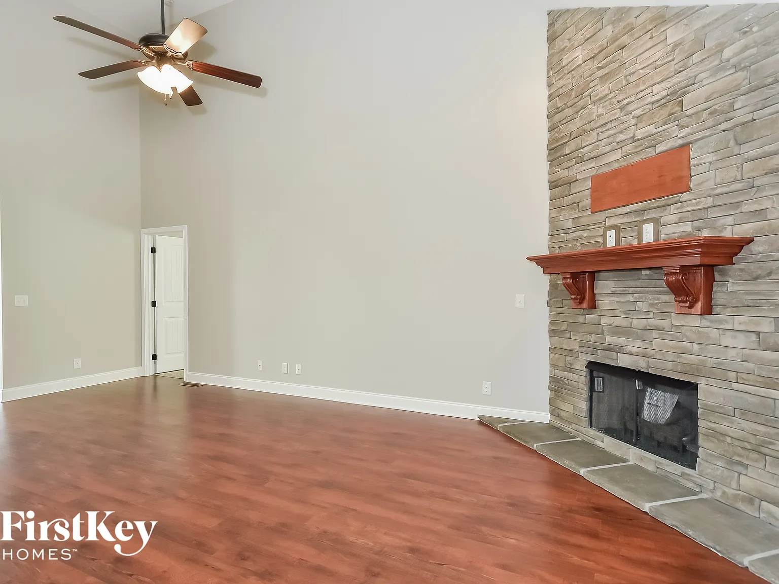 3 bed, 2.5 bath, 1910 sqft, $1,895 — Photo 4