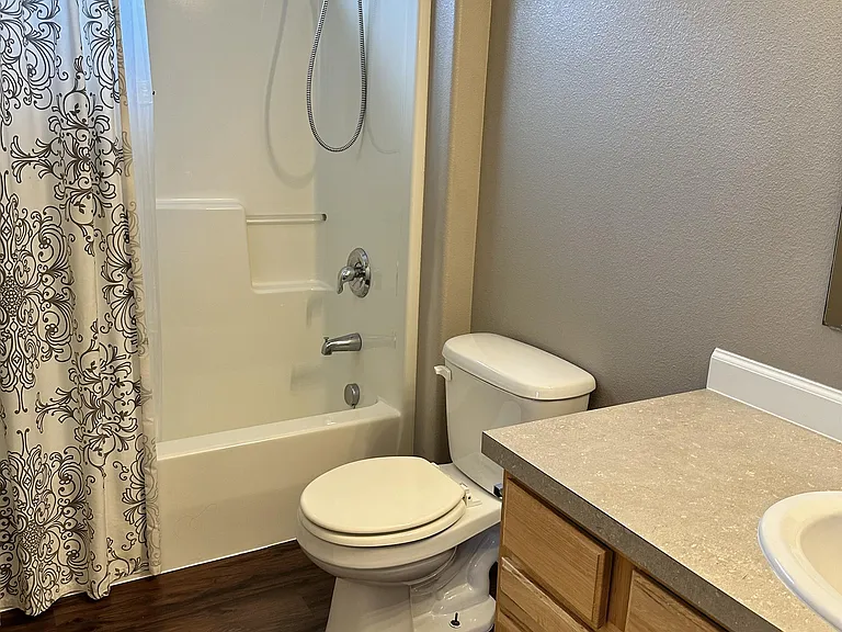 227 Pioneer Dr — Photo 22