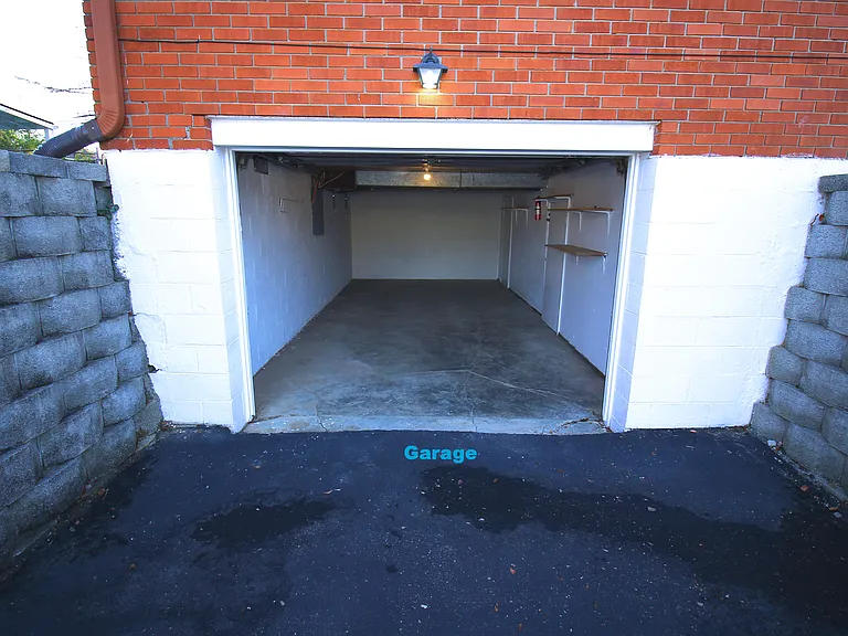 1090 Meridian Ct — Photo 46