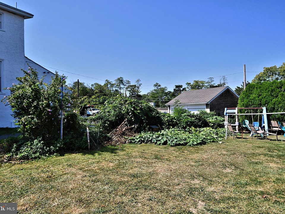 622 Dekalb St Bridgeport PA Zillow