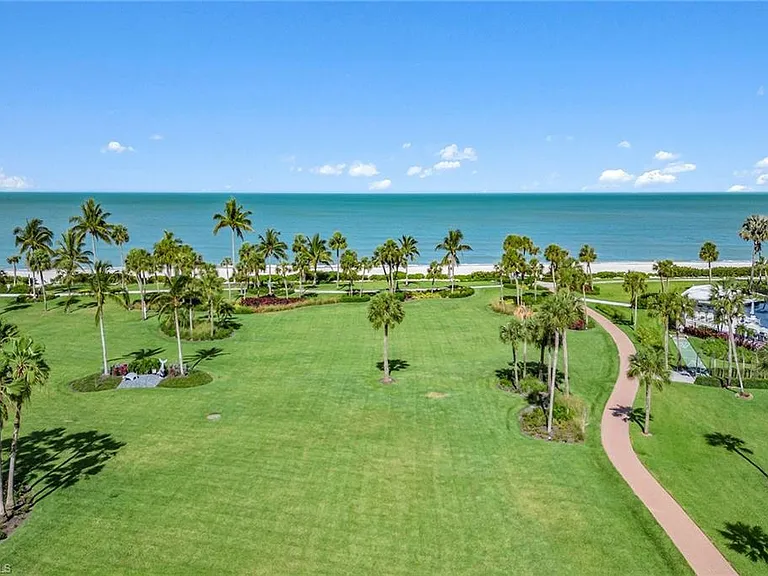 4031 Gulf Shore Blvd N #3B — Photo 5