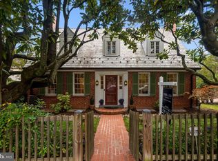 3515 36th St NW, Washington, DC 20016