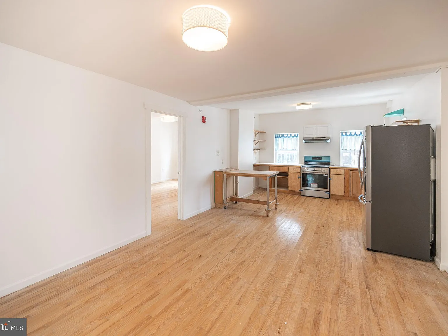 2 bed, 1000 sqft, $1,795 — Photo 1