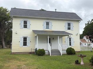 4515 Townsend Dr, Cape Charles, VA 23310