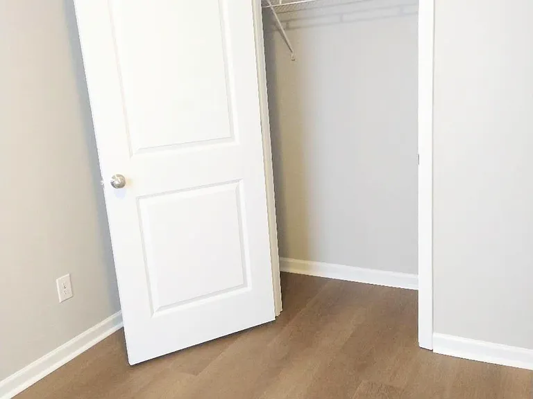 141 Brockett Dr — Photo 21