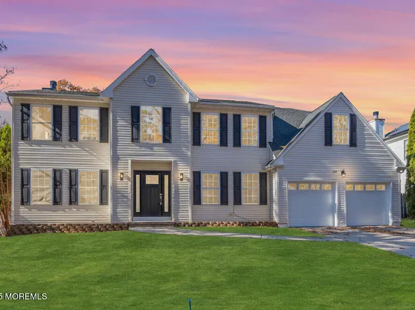 207 Gilford Avenue, Island Heights, NJ 08732