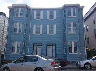 32 Boston St, South Boston, MA 02127