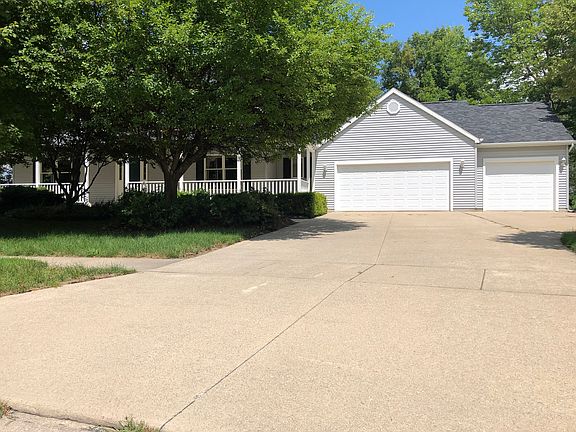3rd image of 2600 Brookwood Dr