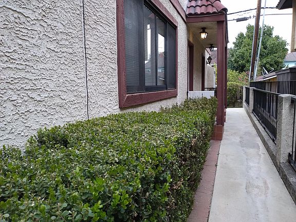 4th image of 902 N Garfield Ave #E