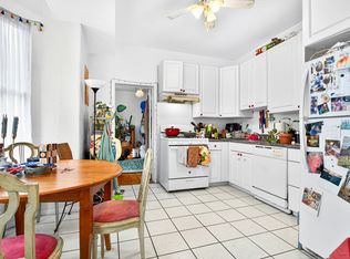 919 S 8th St APT 2R, Philadelphia, PA 19147