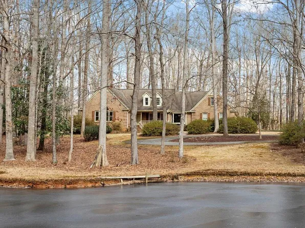 3120 Timberlyne Dr, Mebane, NC 27302