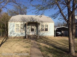 723 E 4th St, Hoisington, KS 67544