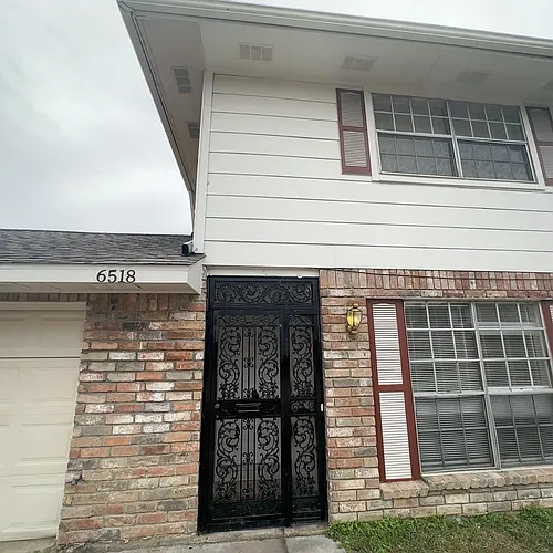 6518 S Briar Bayou Dr Photo 1